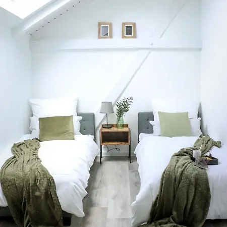 Fachwerkcharme: Wohnen In Grosser Maisonettwohnung